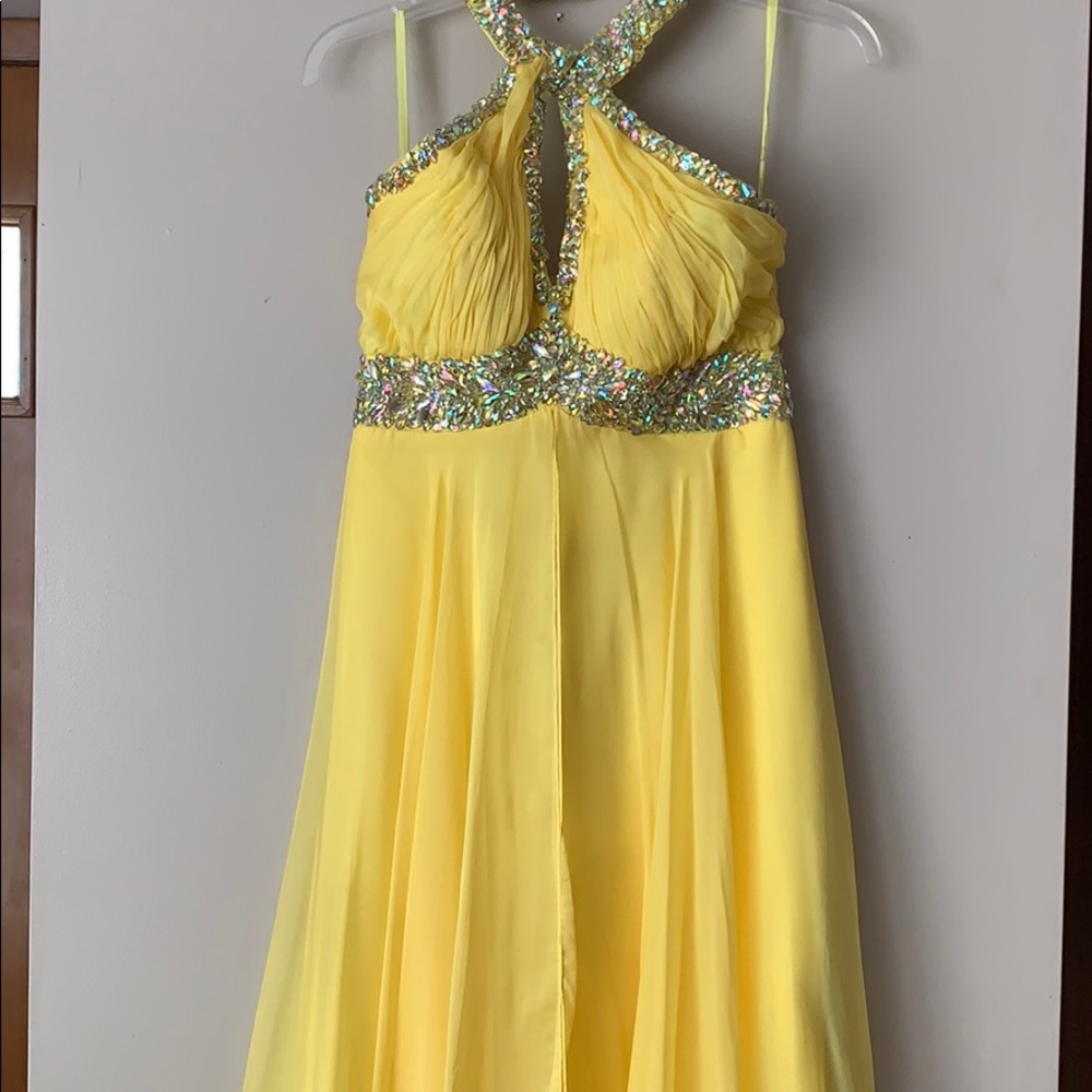 Prom dress - Picture 2 of 5